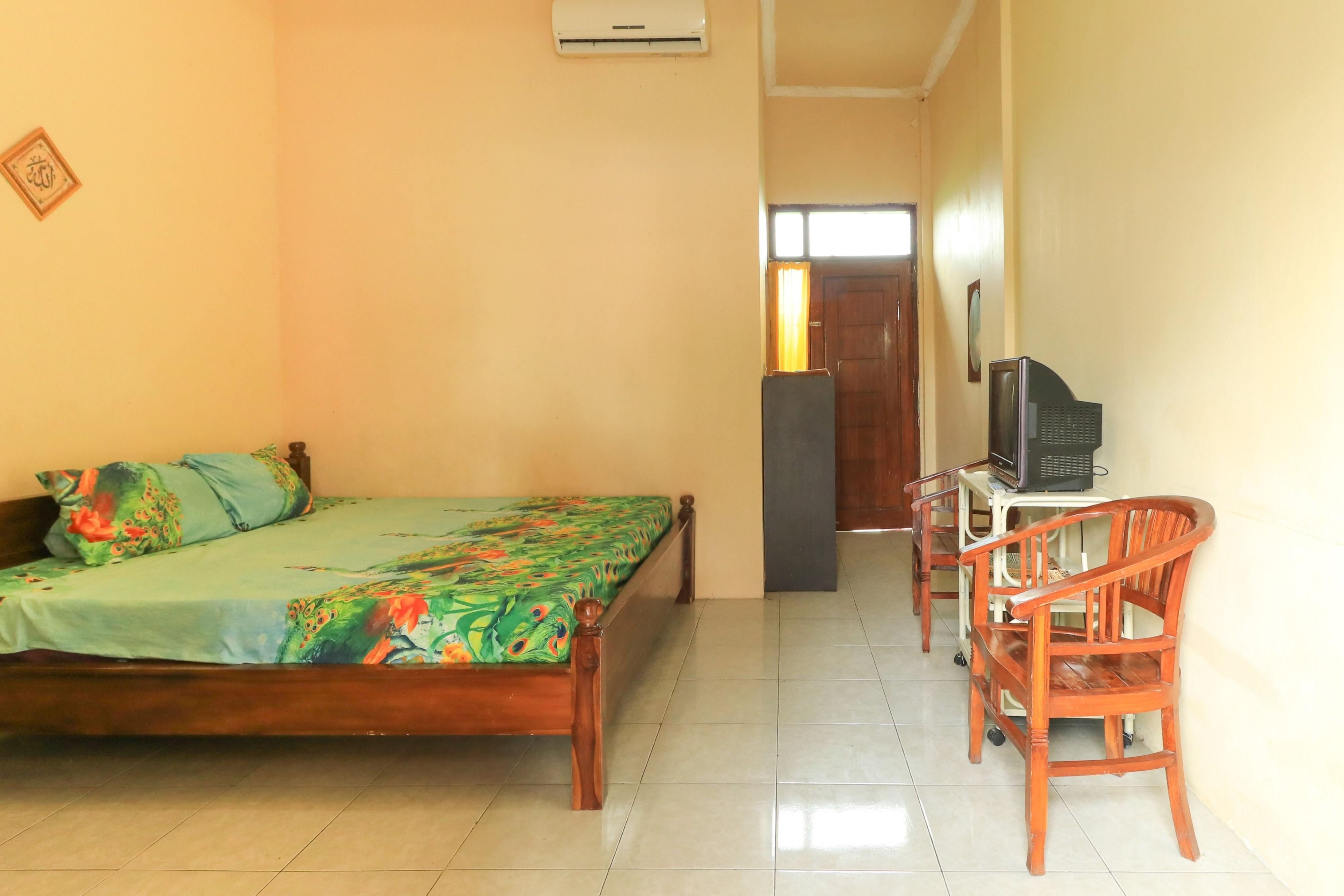 Penginapan Pondok Rizqi Syariah Brebek Exterior photo